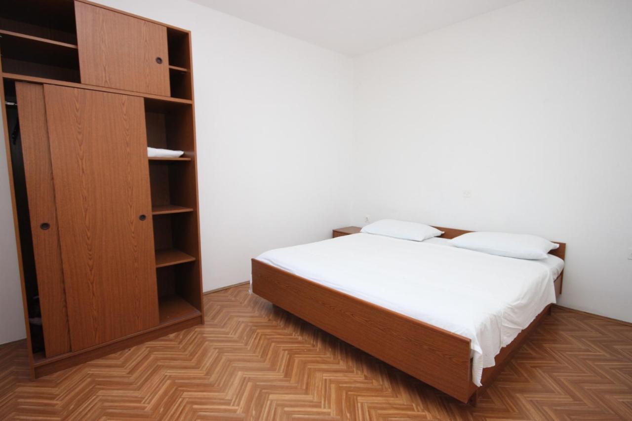 Apartments By The Sea Kustici, Pag - 6355 Екстериор снимка