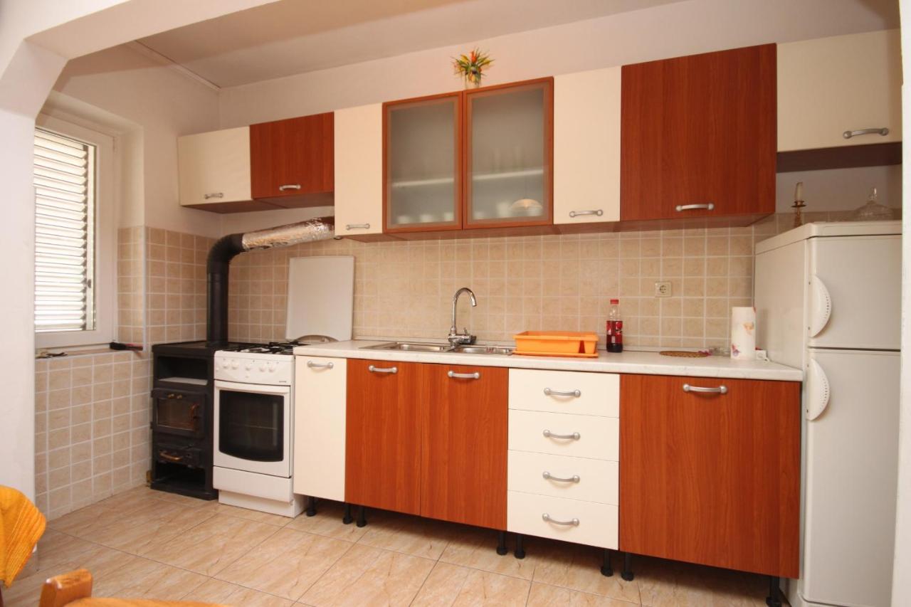 Apartments By The Sea Kustici, Pag - 6355 Екстериор снимка